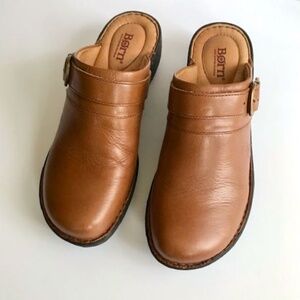 Born leather slip on clogs size 8